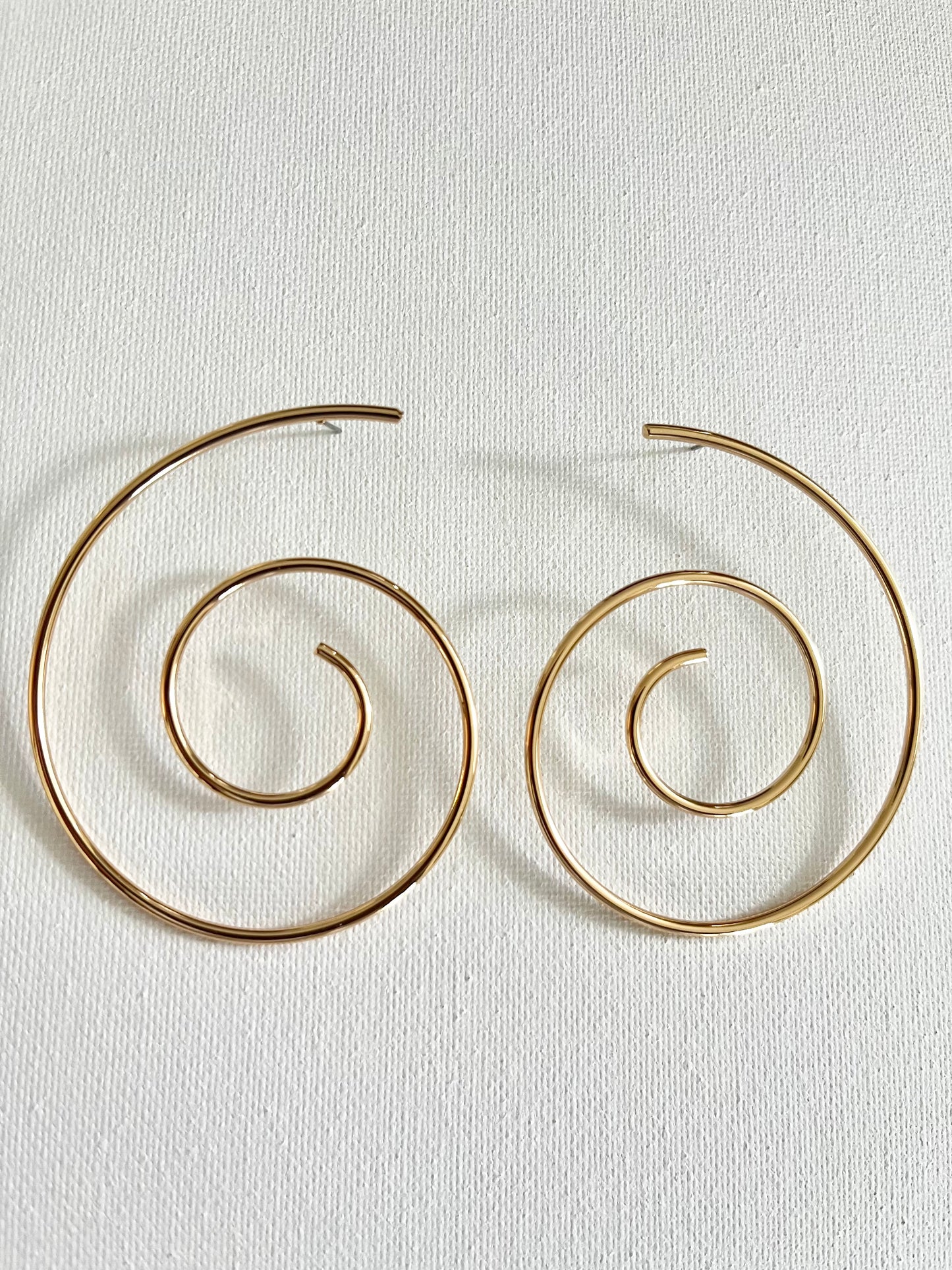 Esi Spiral Stud Earrings