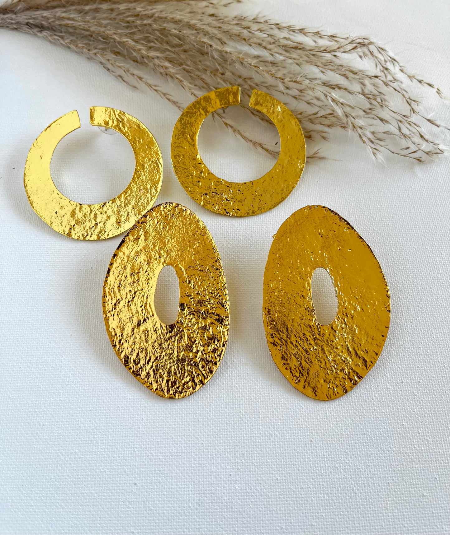 Afiwa Statement Stud Earrings