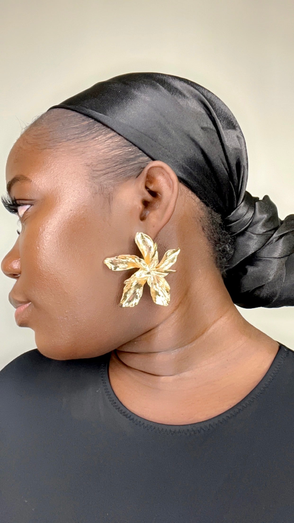 Gigi Flower Oversized Earrings