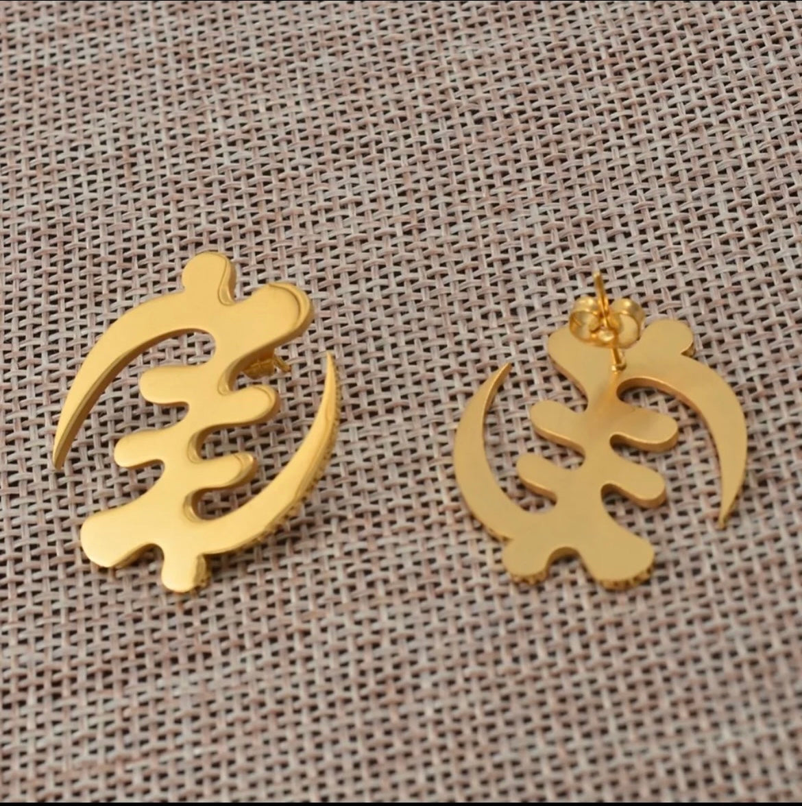 GyeNyame Stud Earrings