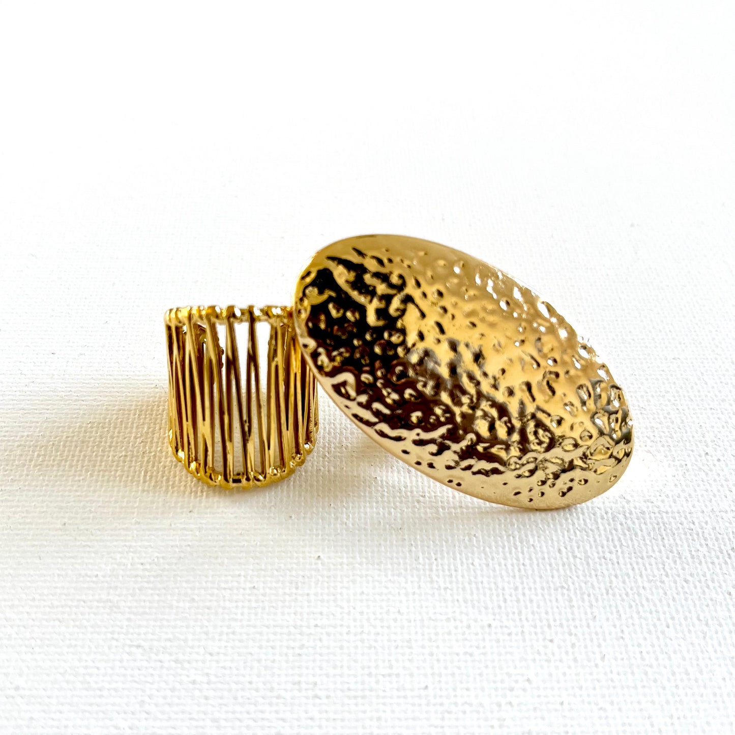 Awusi Oval Ring