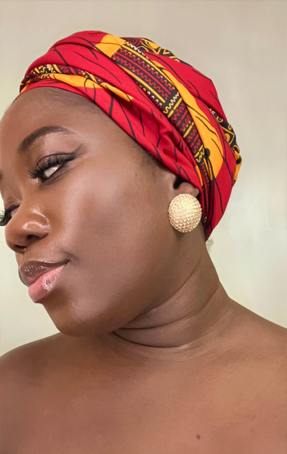 Zinab Stud Earrings