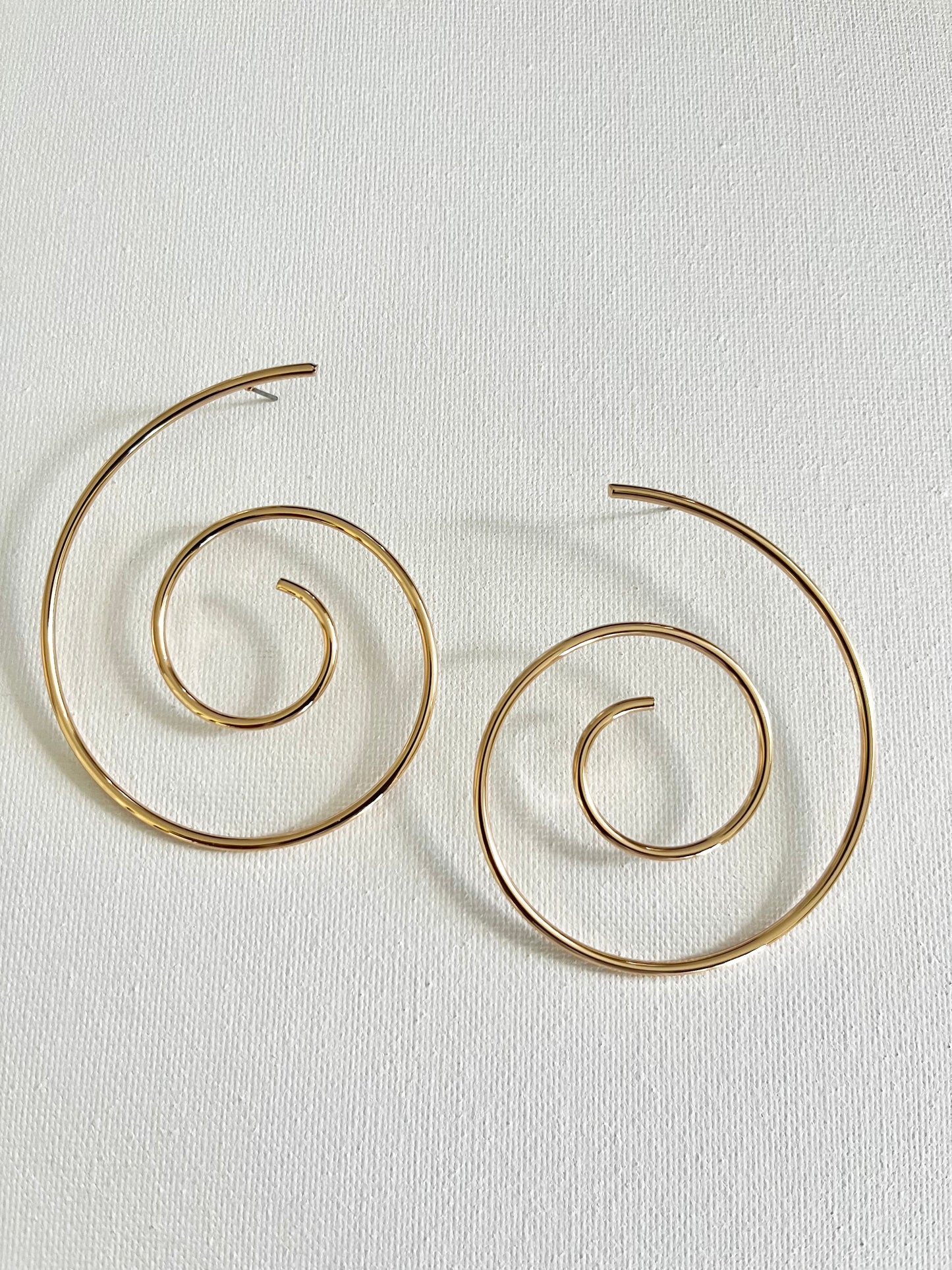 Esi Spiral Stud Earrings