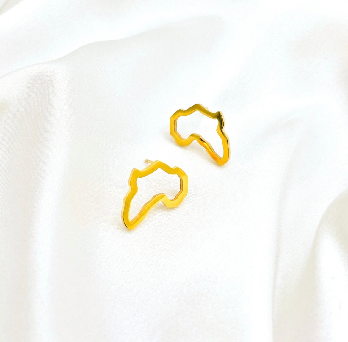 Afrikana Stud Earrings