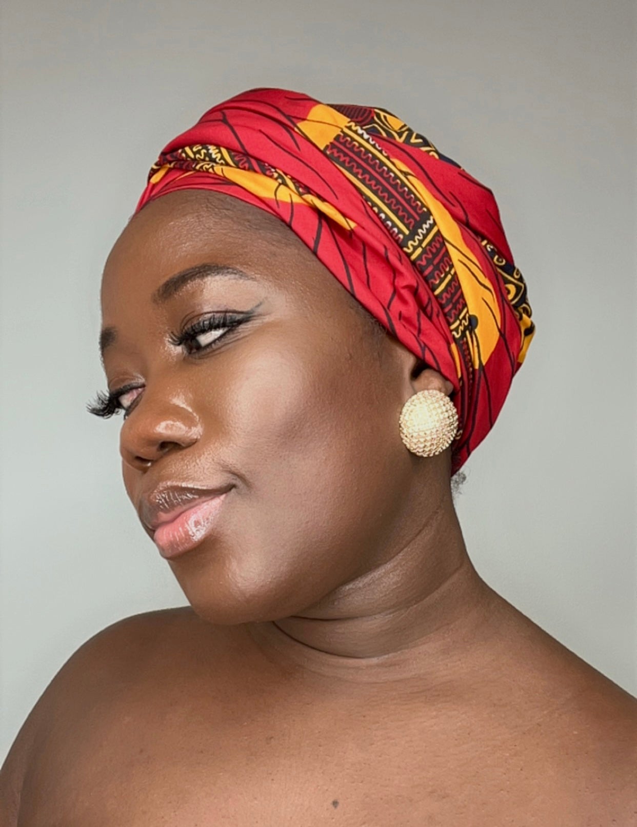 Zinab Stud Earrings